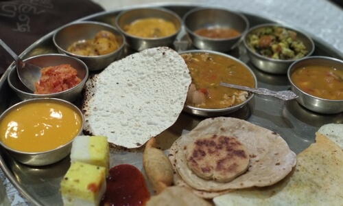 shree mahendra thaal gujarati cuisine